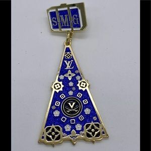Authentic Louis Vuitton Coronation Pin